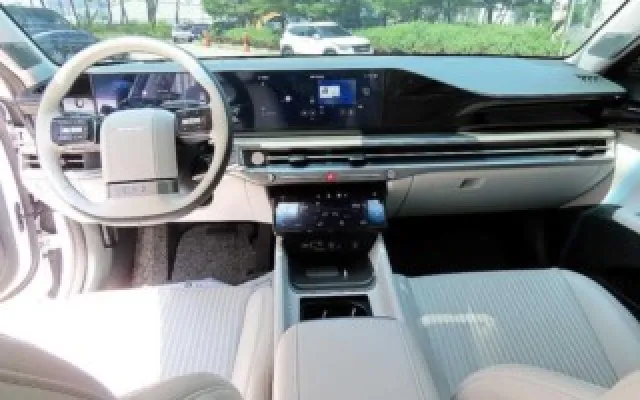 그랑콜레오스 중고차 그랜저 (GN7) 가솔린 2.5 2WD 매물 사진 8 - 2023/08 28,327km